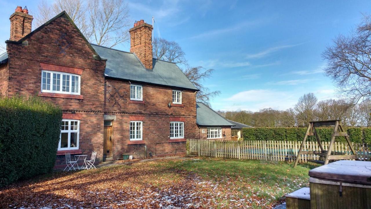 Beech Hill B&B Weaverham ภายนอก รูปภาพ