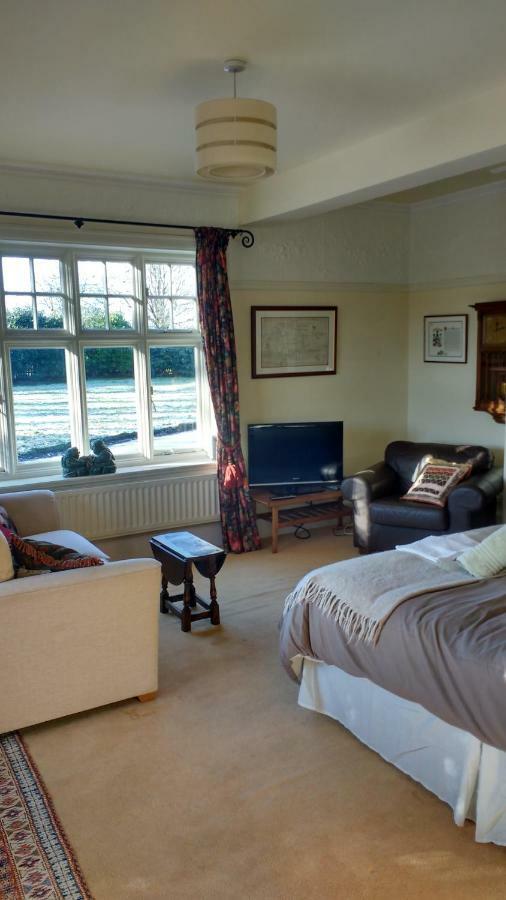 Beech Hill B&B Weaverham ภายนอก รูปภาพ