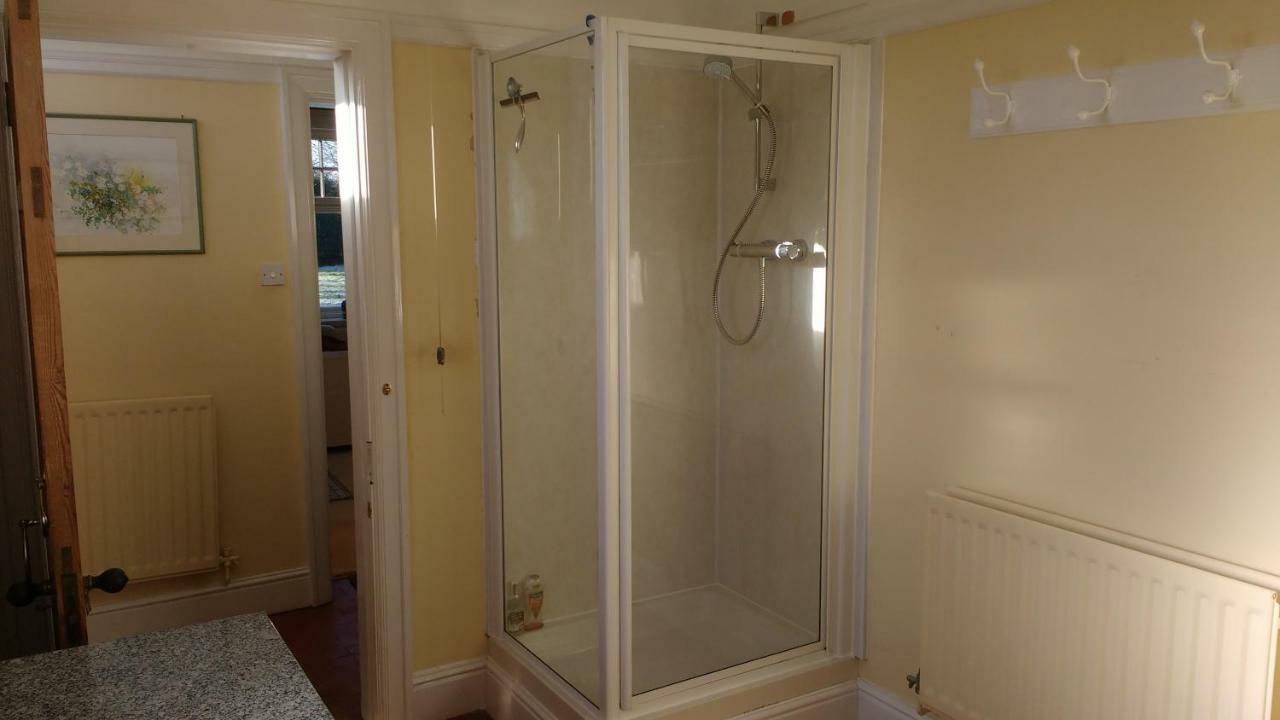 Beech Hill B&B Weaverham ภายนอก รูปภาพ